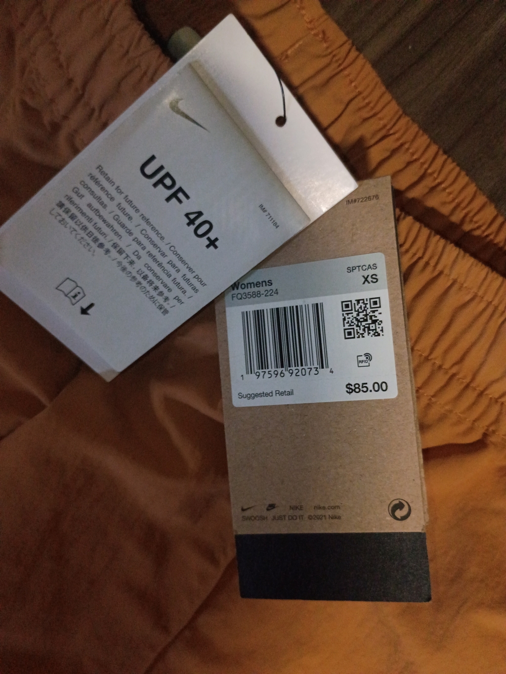 Nike Women's Peach Cargo Jogger Pants - Picture 4 of 5